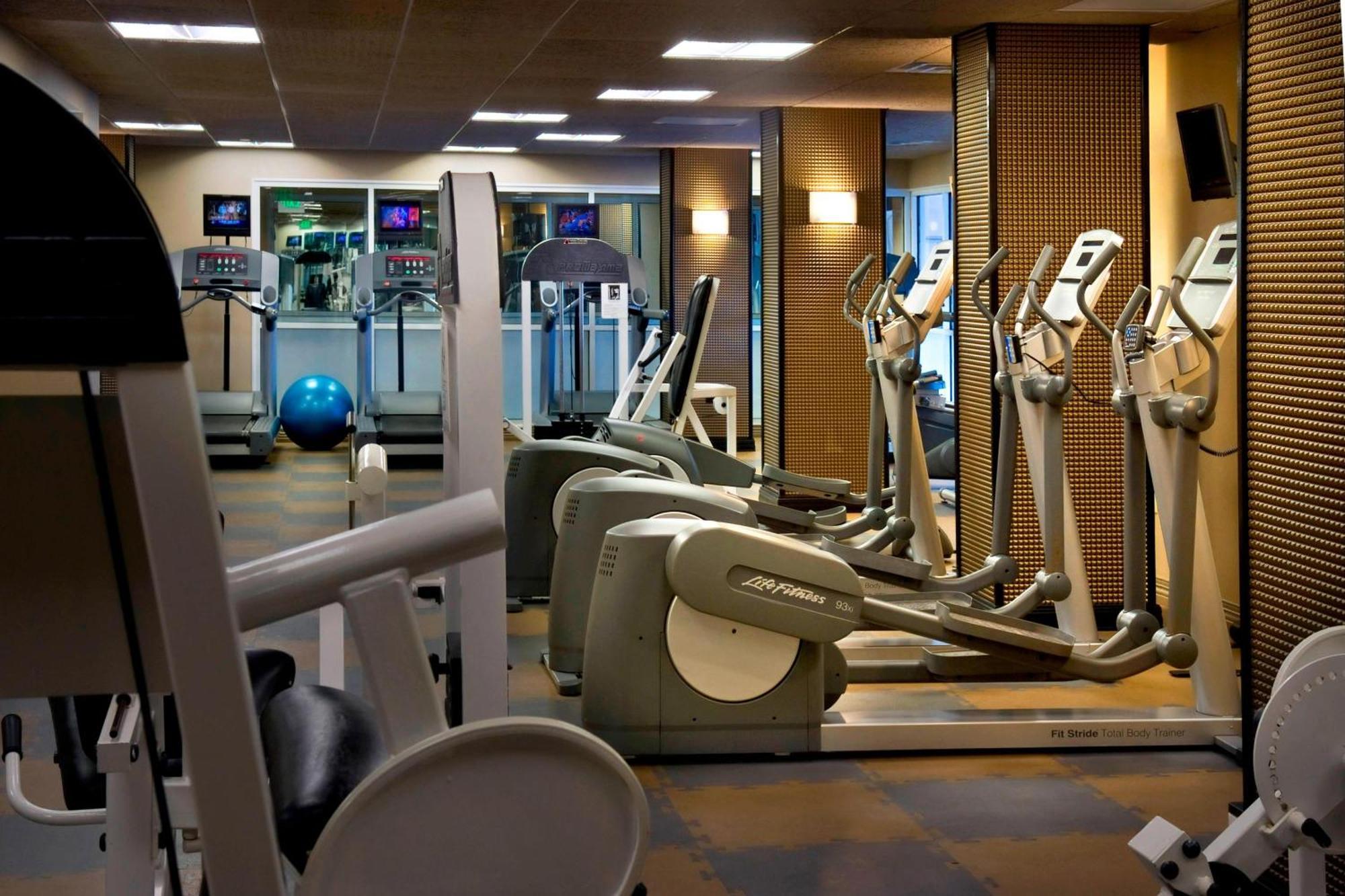 Stamford Marriott Hotel & Spa Экстерьер фото