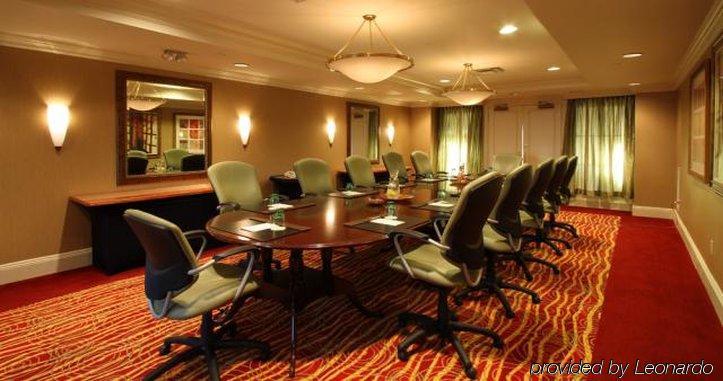 Stamford Marriott Hotel & Spa Экстерьер фото